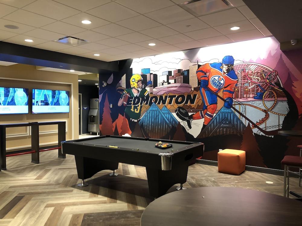 Tru By Hilton Edmonton Windermere Екстер'єр фото
