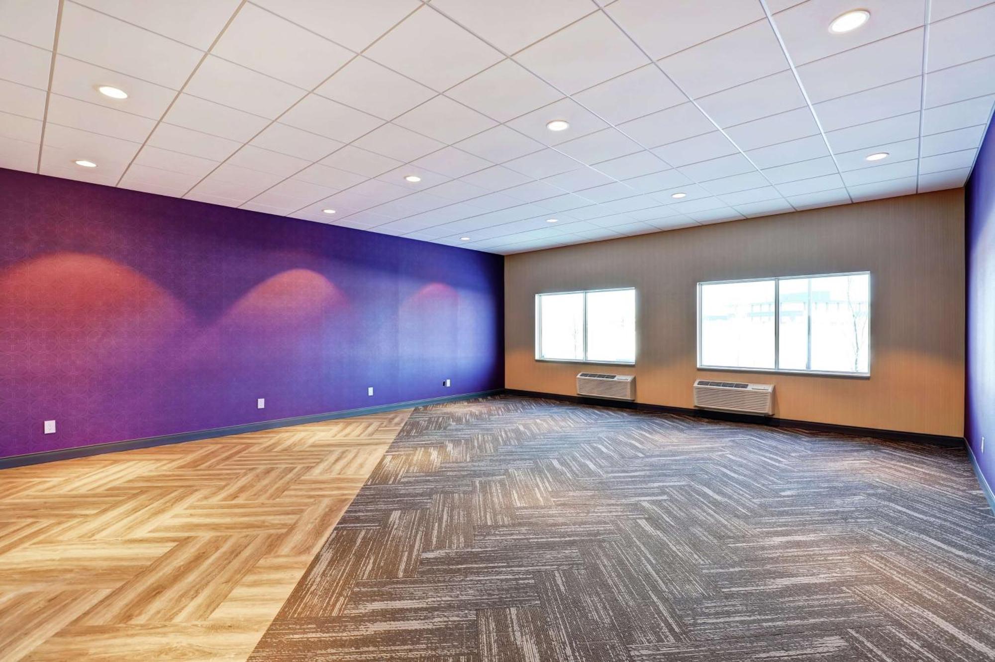 Tru By Hilton Edmonton Windermere Екстер'єр фото