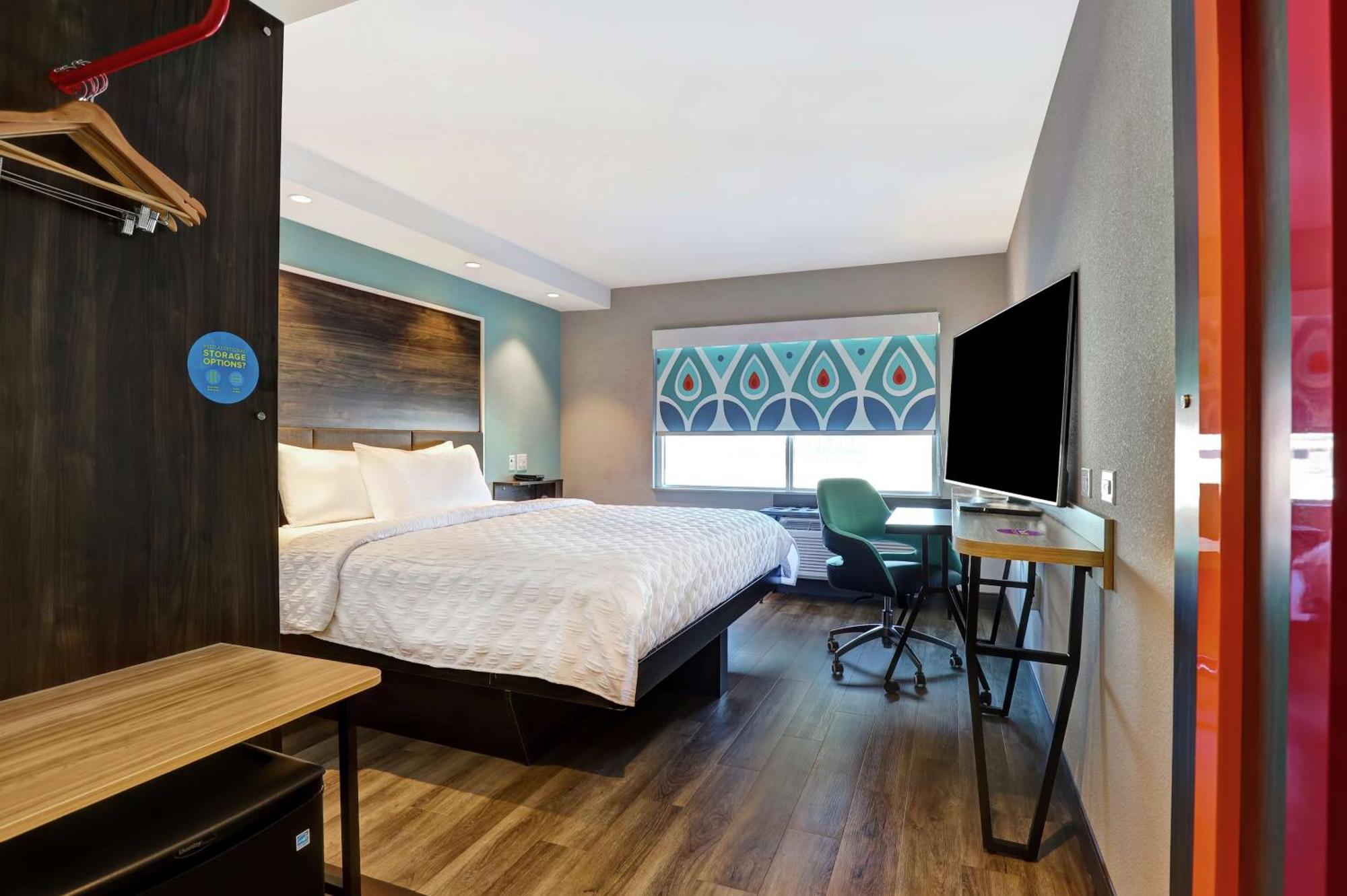Tru By Hilton Edmonton Windermere Екстер'єр фото