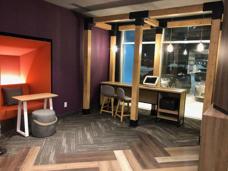 Tru By Hilton Edmonton Windermere Екстер'єр фото